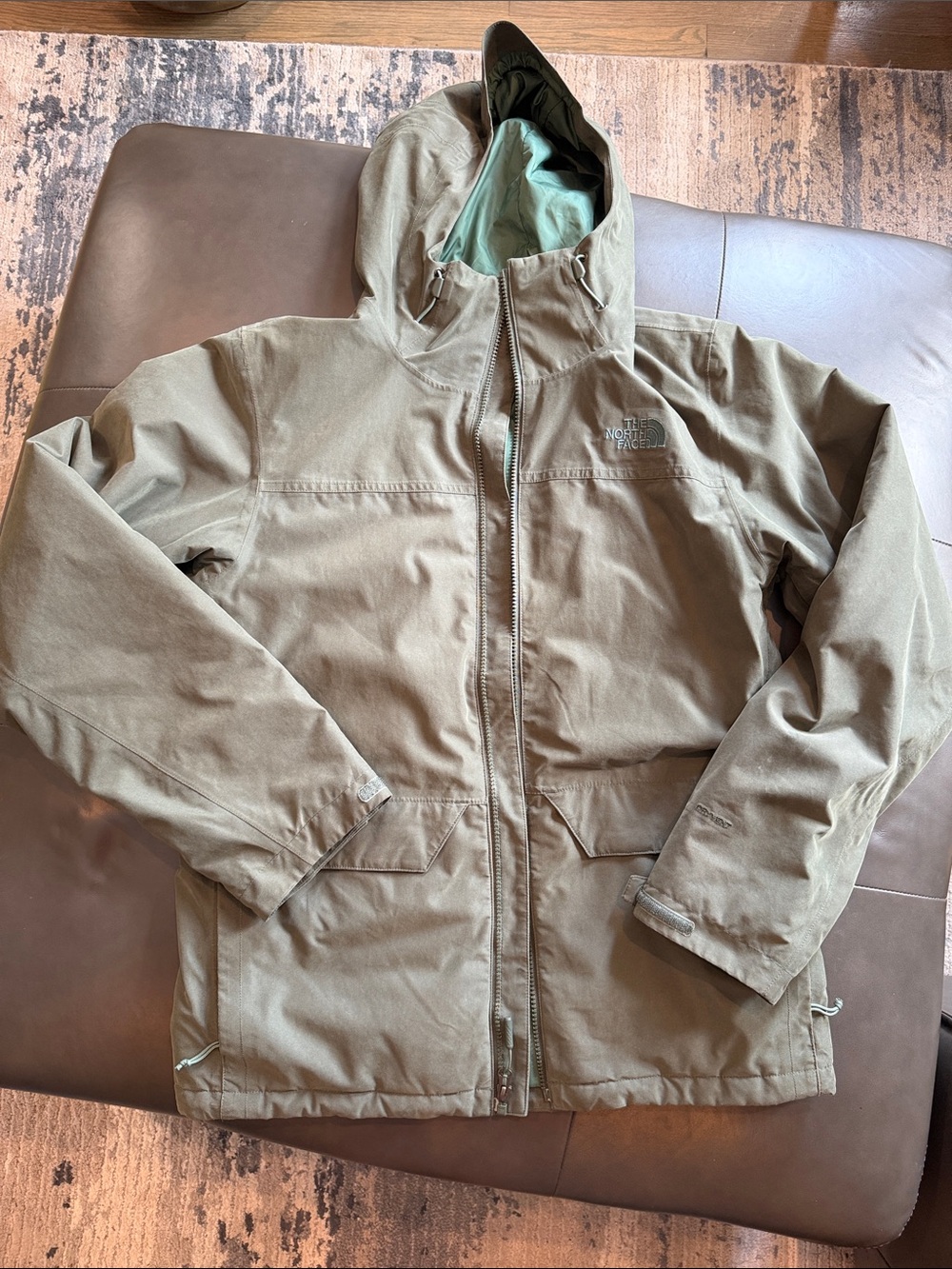 The North Face Men’s Canyonlands Triclimate Jacket (Style No. NF0A2TC6)